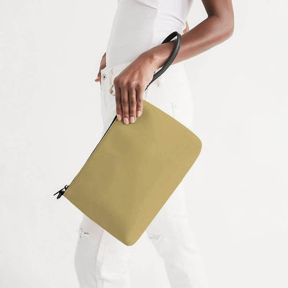 Cornsilk Zip Pouch (Y-MU-ML) - Side Holding