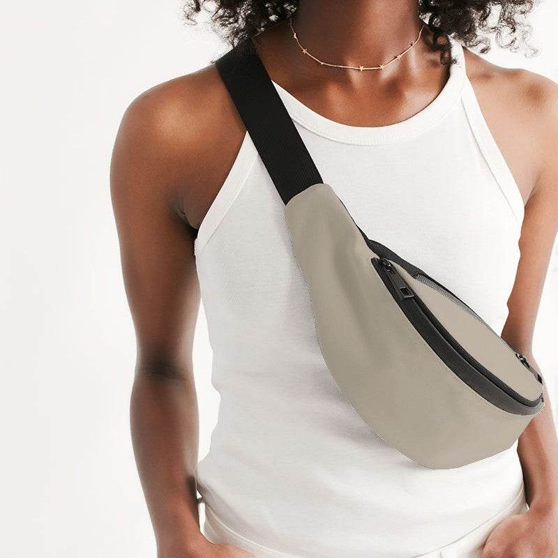 Linen Belt Bag (YO2-NE-LG) - Woman Front CloseUp
