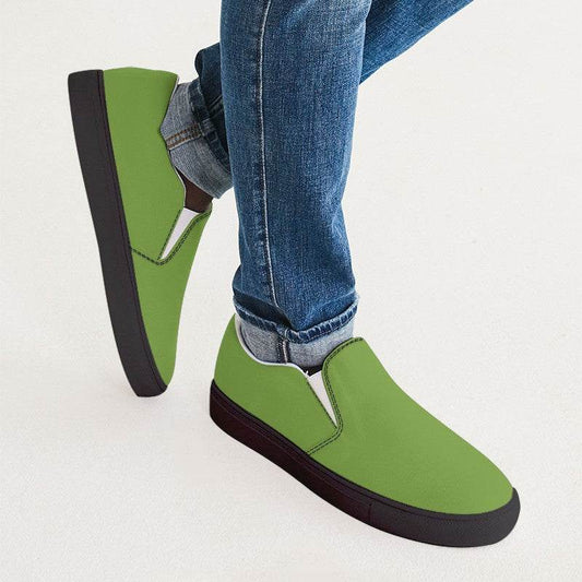 Matcha Men's Slip-On Canvas Sneakers (GL3-CL-DE) - Man CloseUp