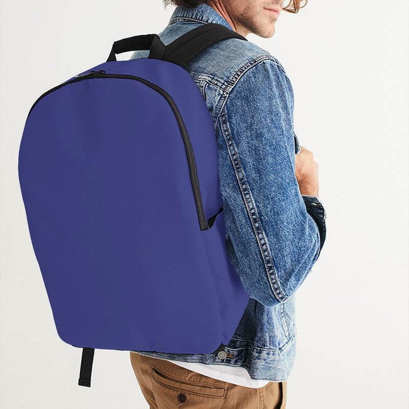 Medium Indigo Waterproof Backpack (PUI3-ME-ME) - Man CloseUp