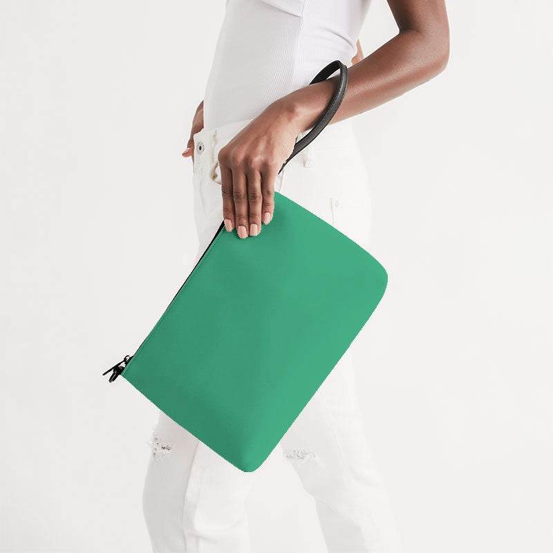 Mint Zip Pouch (BGG2-CL-ME) - Side Holding