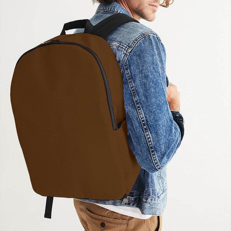 Mocha Waterproof Backpack (O-MU-DE) - Man CloseUp