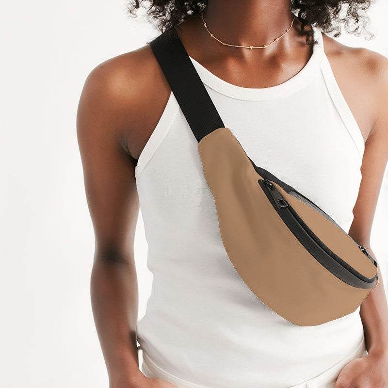 Persian Belt Bag (O-MU-ML) - Woman Front CloseUp