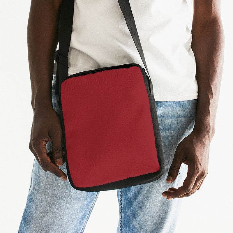 Ruby Messenger Pouch (RPI1-ME-DE) - Man Front CloseUp